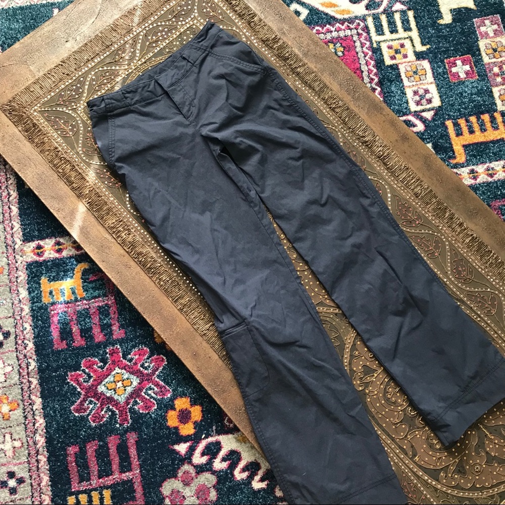 Athleta hiking pants 4 T(tall)